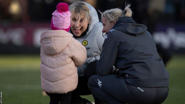 Emma Hayes mit Carla Ward und ihrer Tochter Hartley im Januar 2022