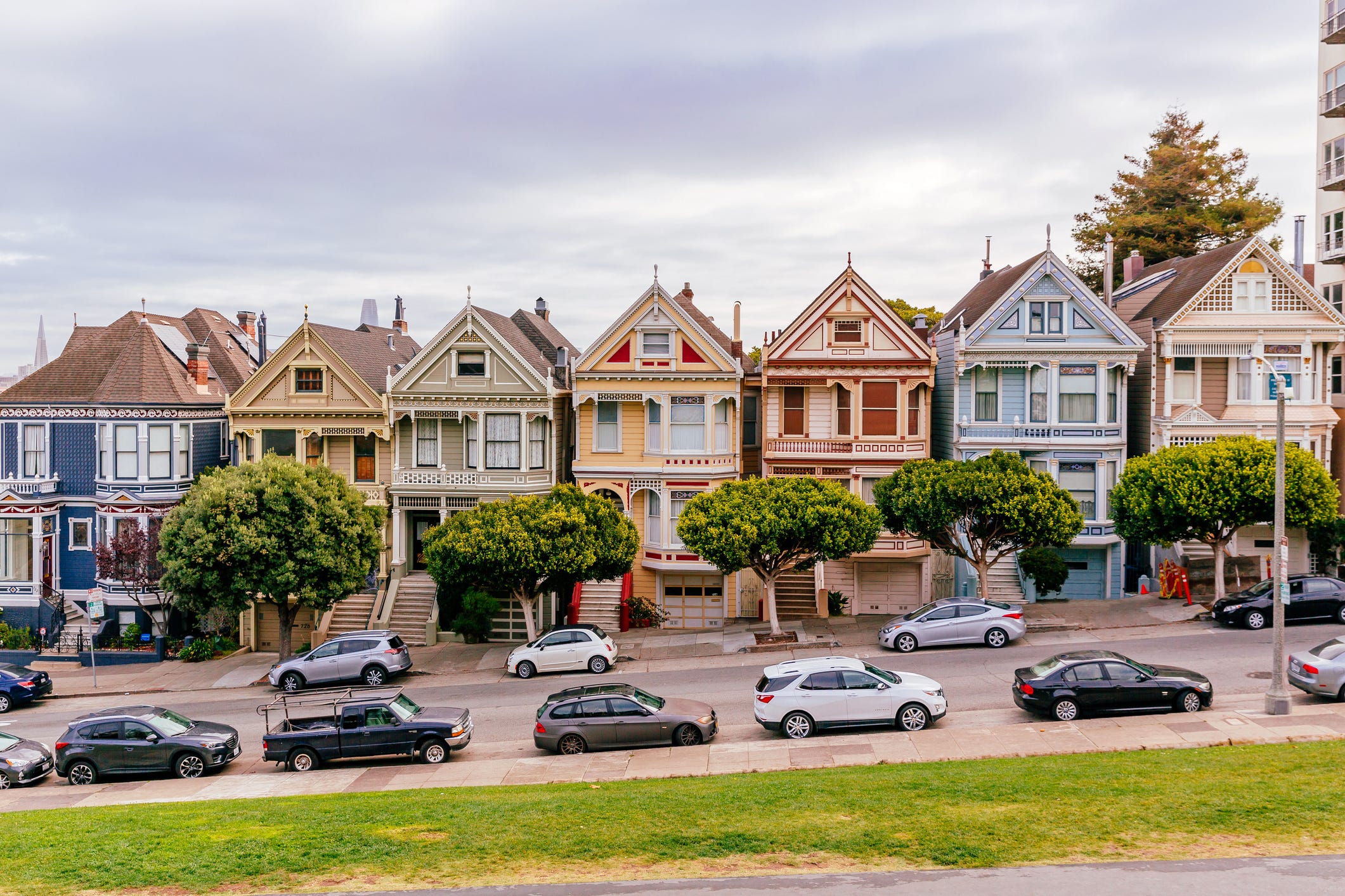 Eine Reihe von Häusern in Kalifornien.