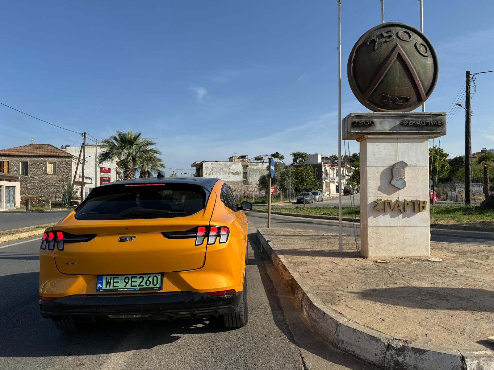 Ford Mustang Mach E EV Roadtrip lädt Osteuropa Griechenland auf