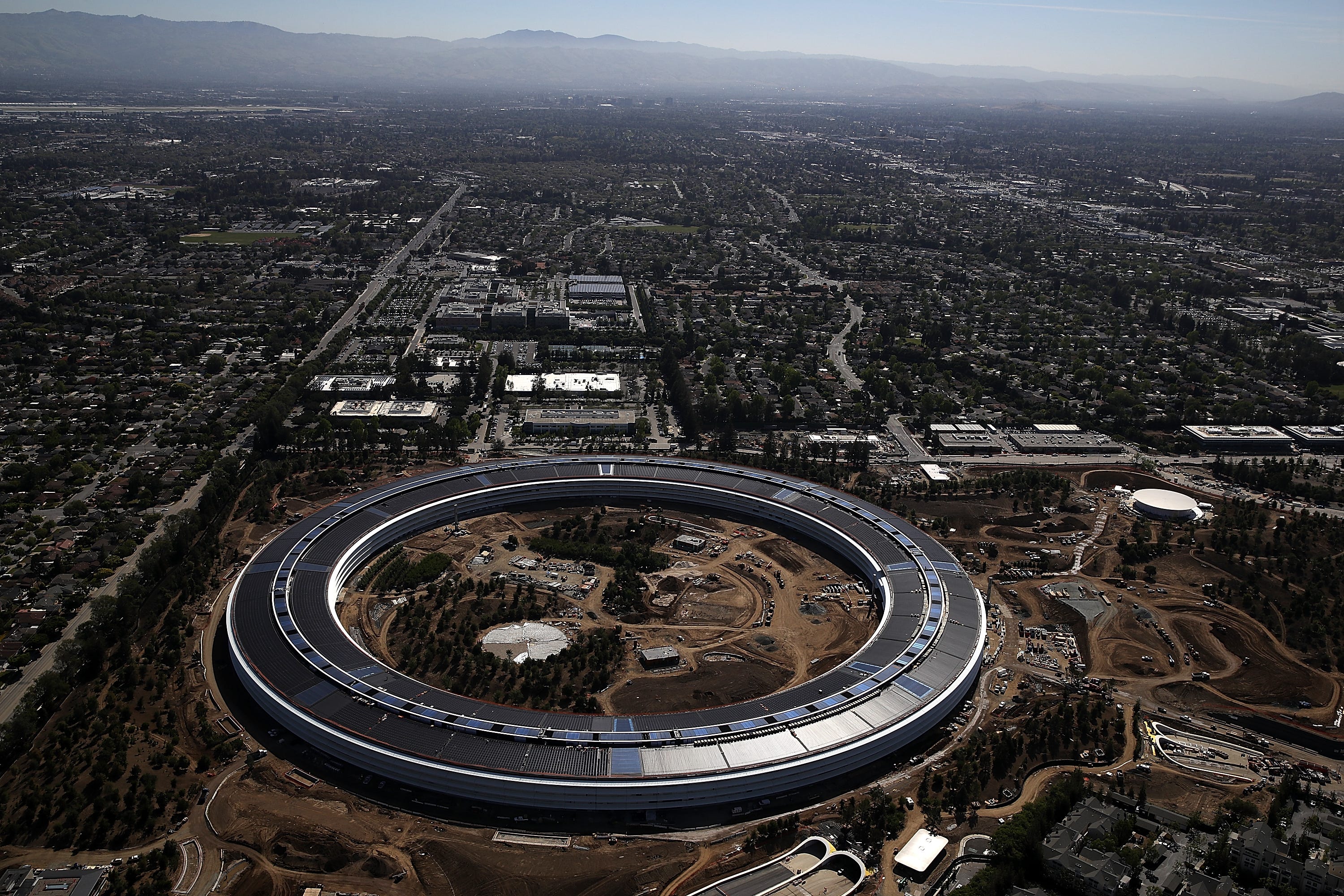 Der Apple-Hauptsitz in Cupertino hat ein kreisförmiges Design wie ein Raumschiff