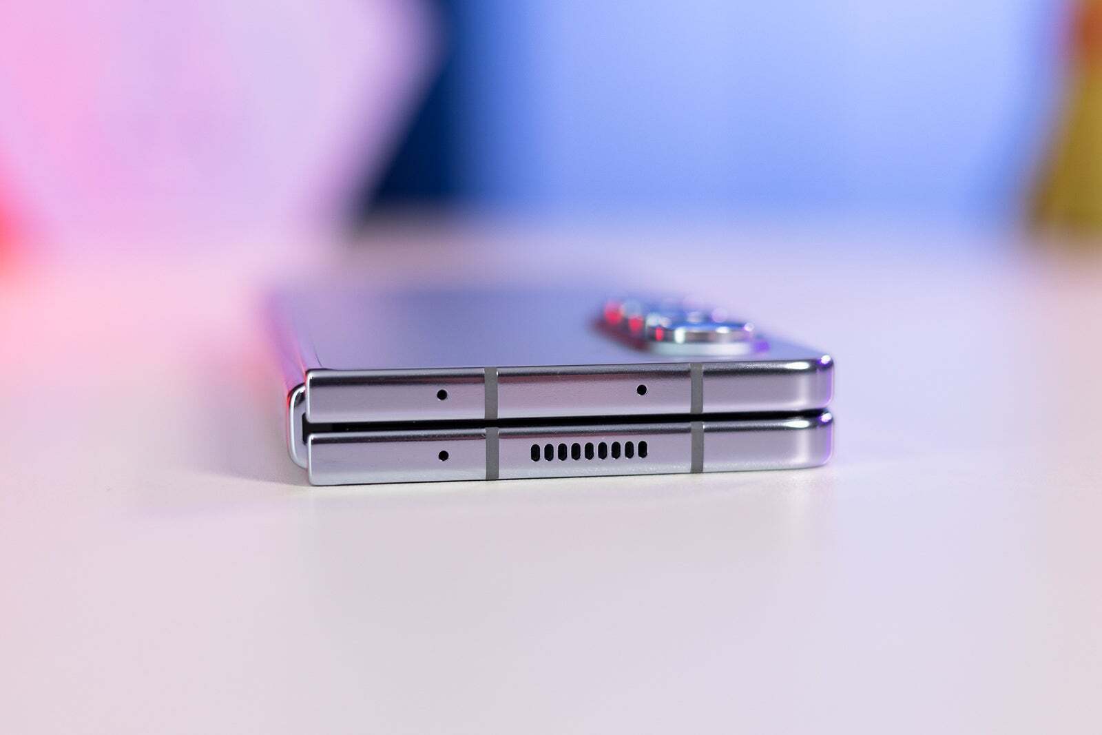 Dank der „dickeren“ Lösung von Samsung könnte die Falte auf dem faltbaren iPhone weniger sichtbar sein