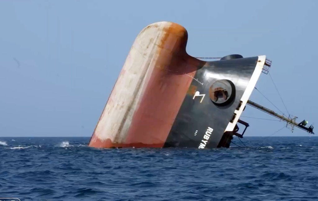 Das in Großbritannien registrierte Frachtschiff „Rubymar“ sank im März, nachdem es im Roten Meer von jemenitischen Huthi-Truppen angegriffen worden war.