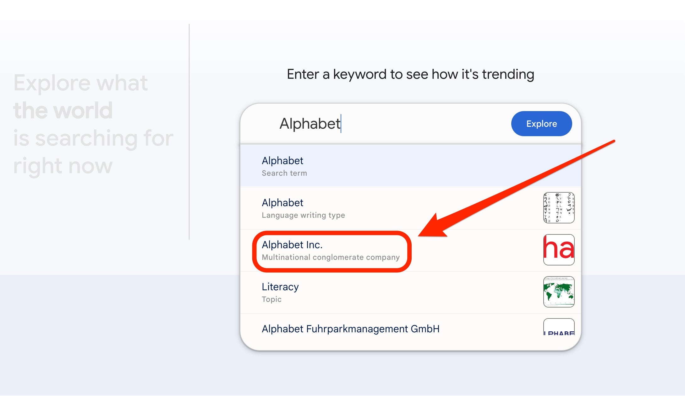 Ein Screenshot der Google Trends-Startseite zeigt mehrere vorgeschlagene Suchanfragen für das Wort „Alphabet“, darunter das Unternehmen „Alphabet Inc.“  was durch ein rotes Kästchen und einen Pfeil hervorgehoben wird.