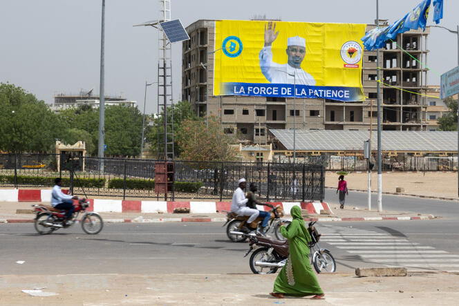 Poster in support of Mahamat Idriss Déby, president of the transition and candidate in the May 6 presidential election, in N'Djamena, Place de la Nation, April 15, 2024.