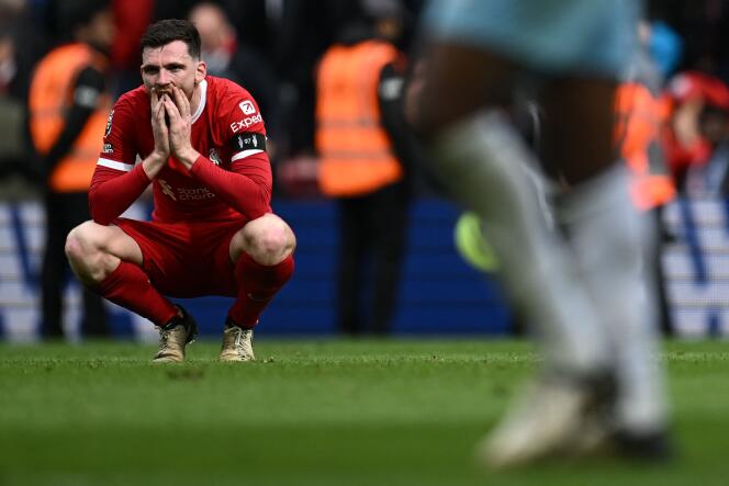 Scottish defender Andrew Robertson is disappointed after the defeat of his team, Liverpool, against Crystal Palace (0-1), Sunday April 14, at Anfield stadium.