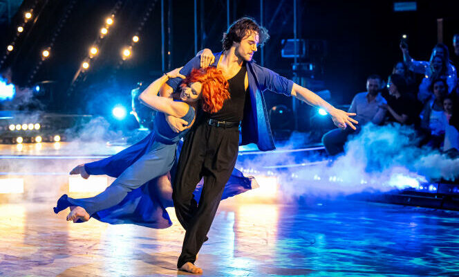 2024 - “Dancing with the stars” and the identity pas de deux