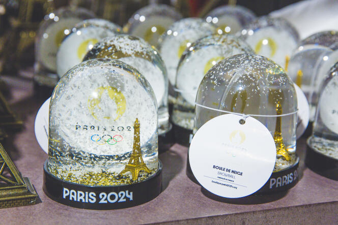 Sale of souvenir products, on the occasion of the Paris 2024 Olympic Games. 