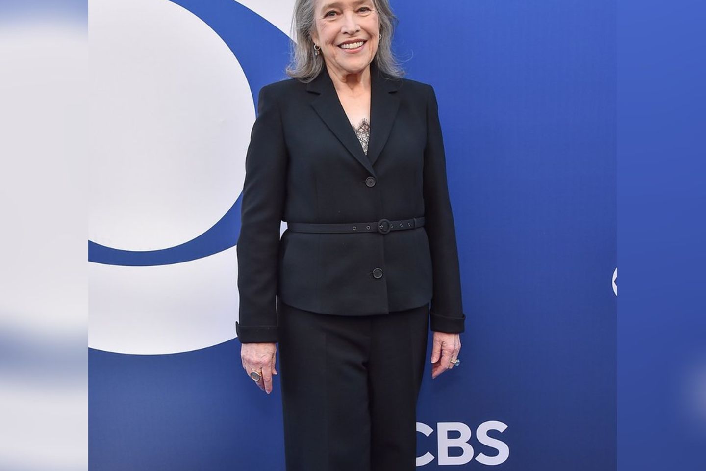 2024 Kathy Bates New “Matlock” star surprises with weight loss