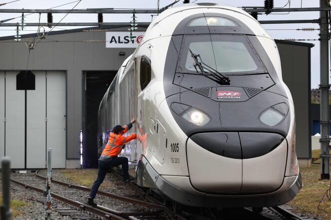 A TGV InOui 2025, at the Alstom Belfort factory, during the unveiling of its livery, April 29, 2024.