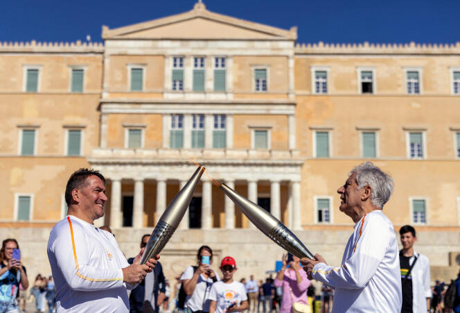 Olympic torch relay in front of the Greek Parliament, in Athens, in April 2024. 