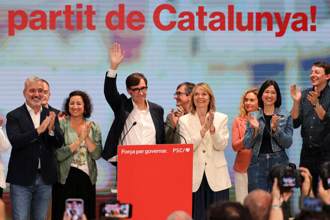 The candidate of the Socialist Party of Catalonia, Salvador Illa, greets his supporters, in Barcelona, ​​May 12, 2024.